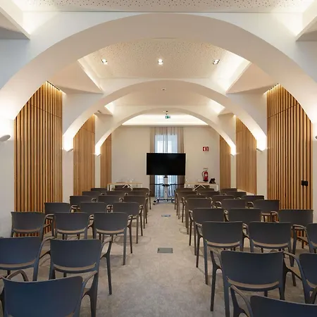 מלון Mercure Azores Ponta Delgada